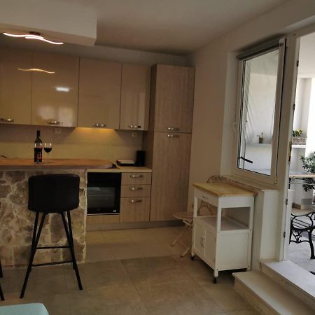 Near Beach Studio Kaštela Екстериор снимка