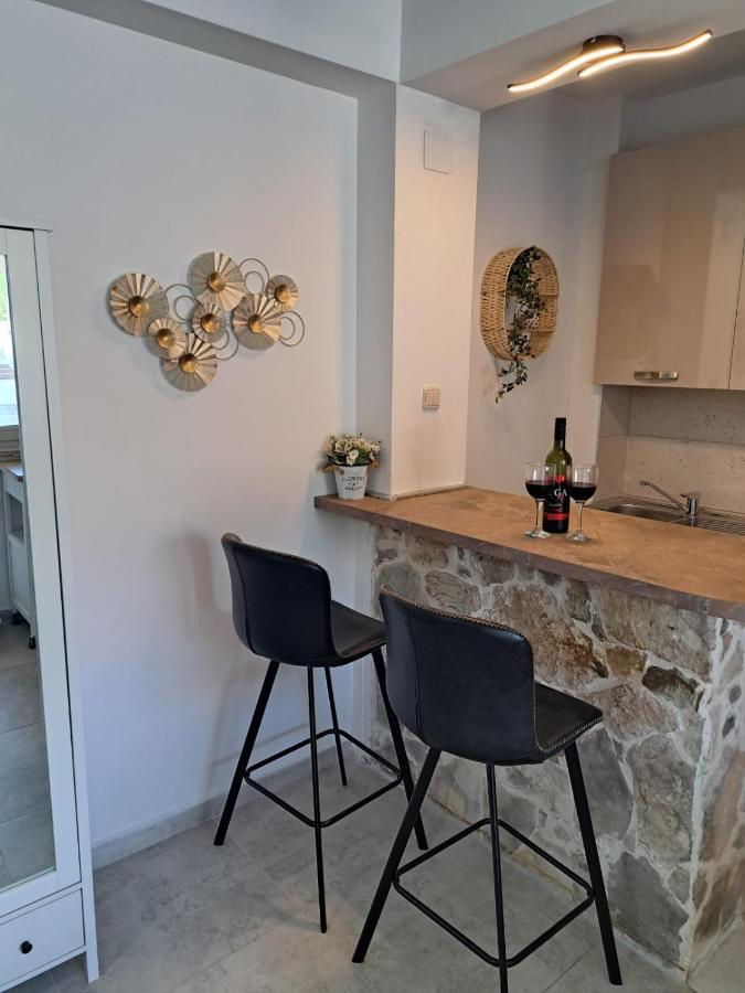 Near Beach Studio Kaštela Екстериор снимка