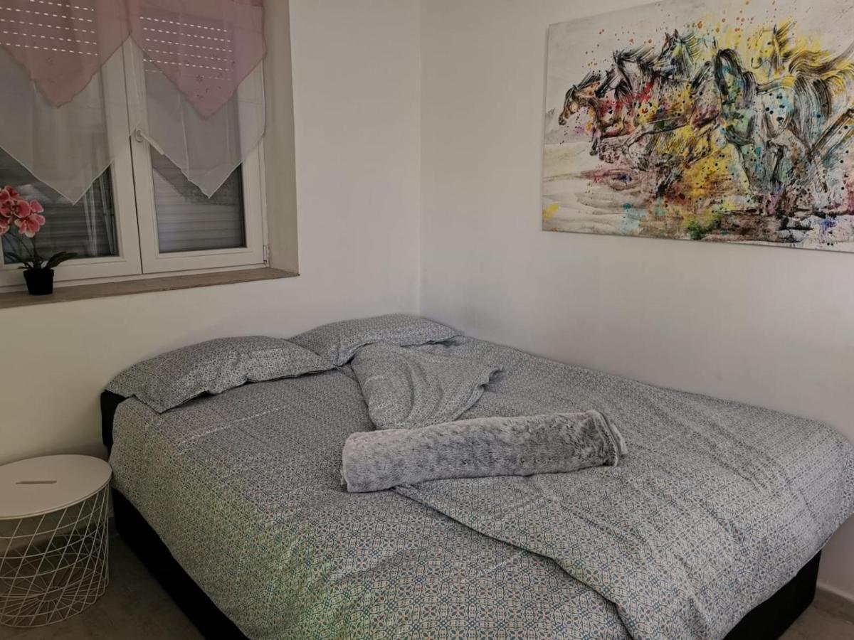 Near Beach Studio Kaštela Екстериор снимка