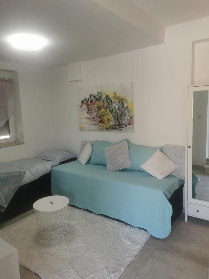 Near Beach Studio Kaštela Екстериор снимка